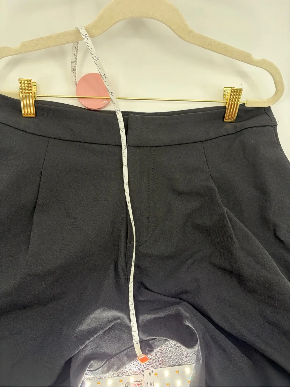 Lululemon Ankle Cuffed Pleated Trouser Rare Best fit M (10/12) see measurements